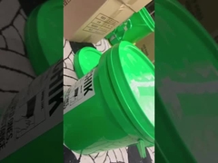 Tela que imprime as cubetas plásticas brancas 5 galões com tampa