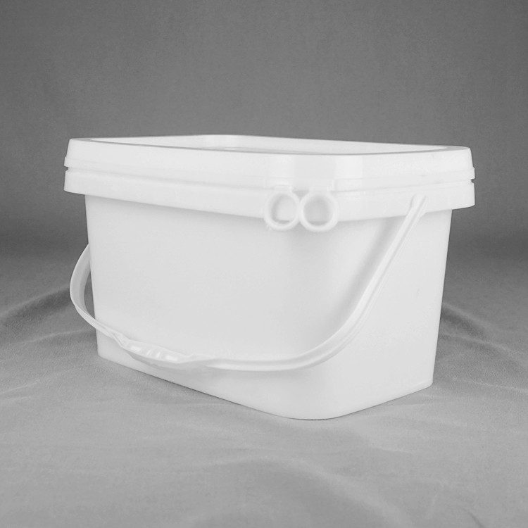 Baldes de plástico branco quadrado resistentes a produtos químicos com impressão IML para opções de armazenamento duradouro