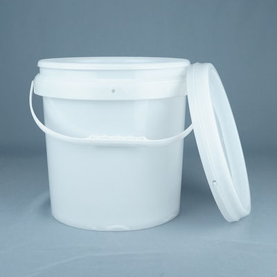 Balde químico para armazenamento de substâncias químicas de material PP / HDPE branco