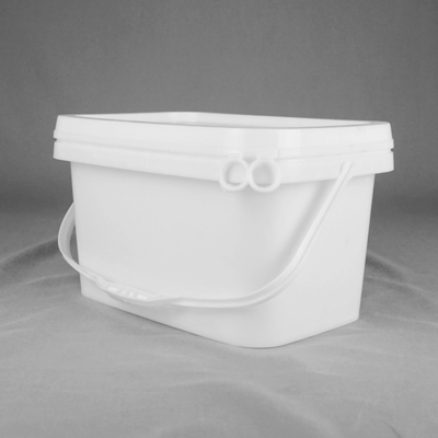 Baldes de plástico branco quadrado resistentes a produtos químicos com impressão IML para opções de armazenamento duradouro
