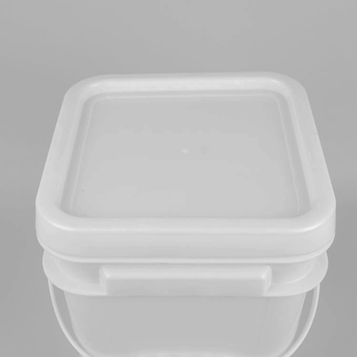 1.2 Kg de balde de plástico quadrado resistente a impactos com alça incluída