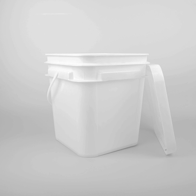 1.2 Kg de balde de plástico quadrado resistente a impactos com alça incluída