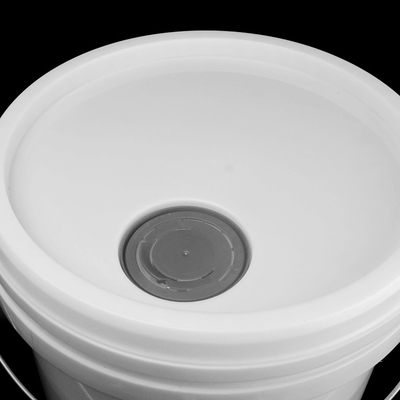 Certificação ISO9001 cubeta do lubrificante de 20 litros com tampa do bico